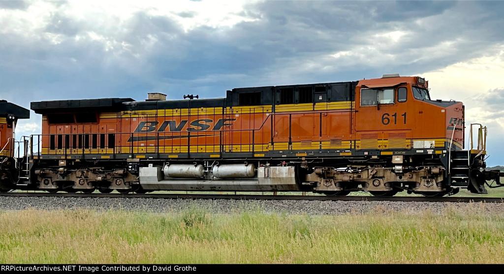 BNSF 611